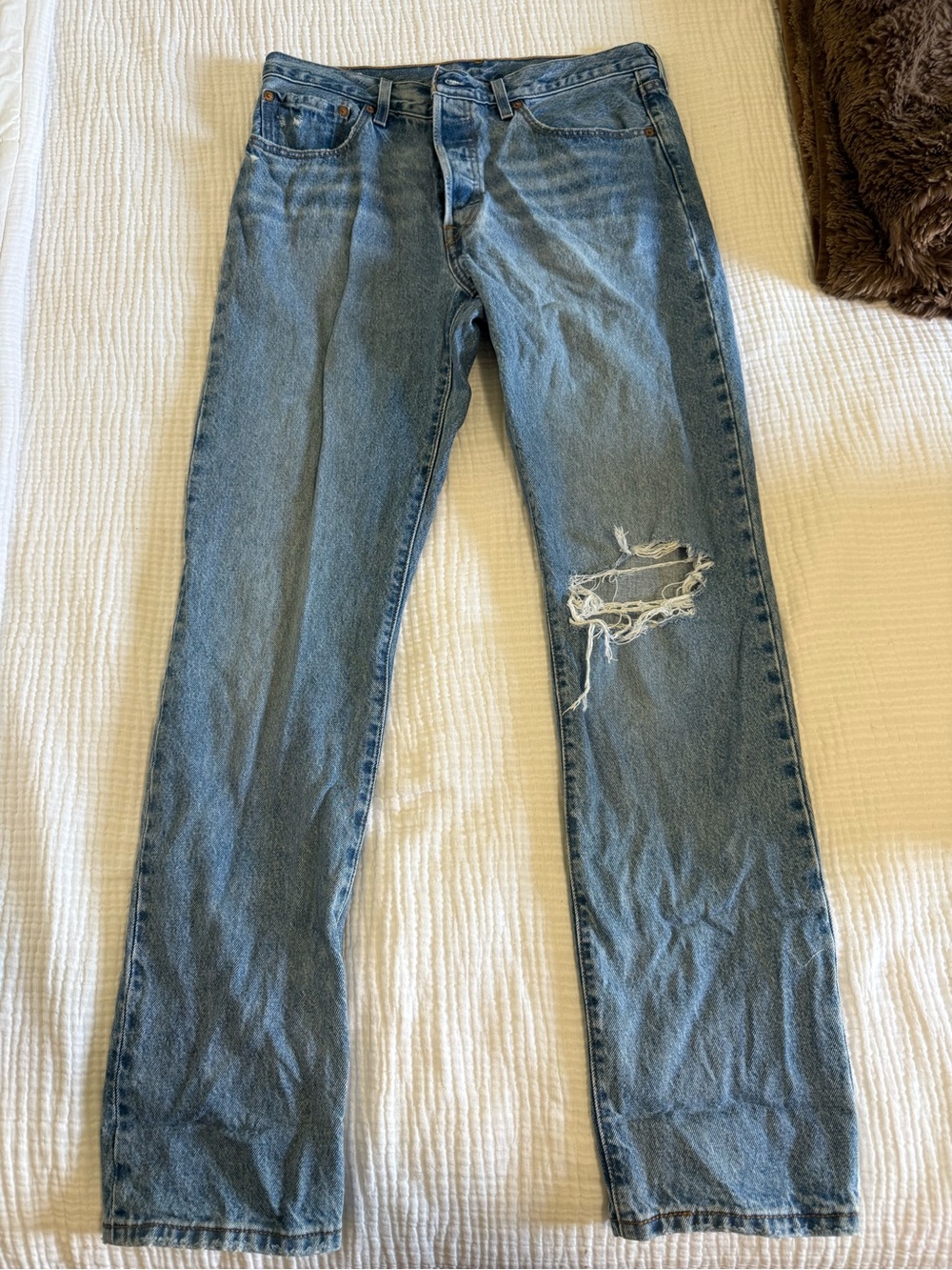 Women’s Levi Straight Leg Mid-Wash Jeans